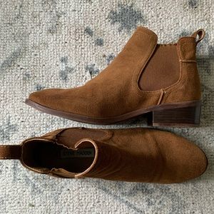 steve madden chelsea boots size 9.5